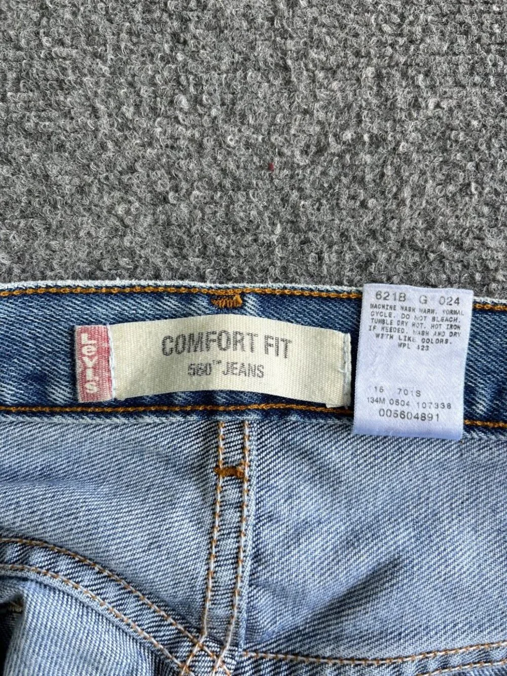 Levis 560 Comfort Fit Mens Blue Jeans 42X32 Denim